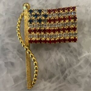 Vintage rhinestone American flag brooch